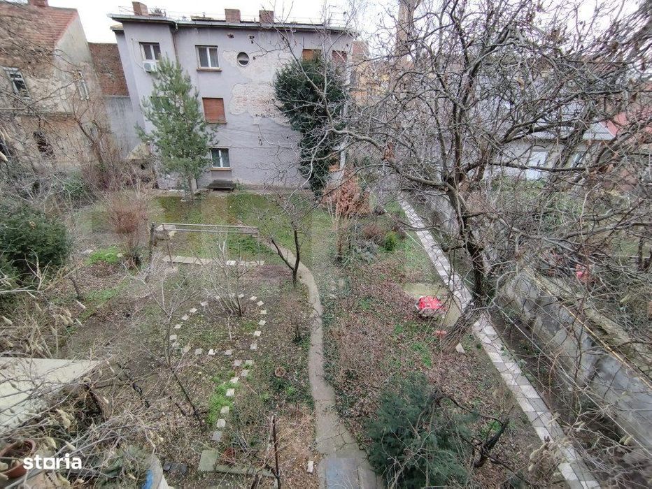 Apartament spatios, cu 4 camere, 155 mp, zona Catedrala si malul Begai