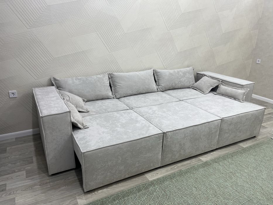 Диван.           /