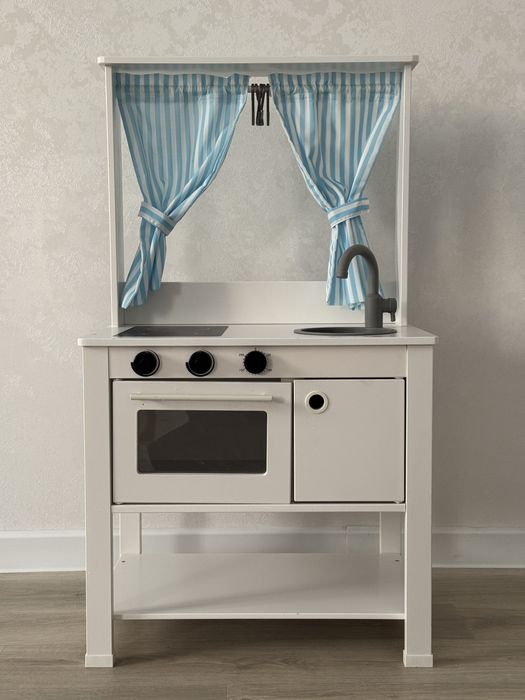 Кухня детская деревянная