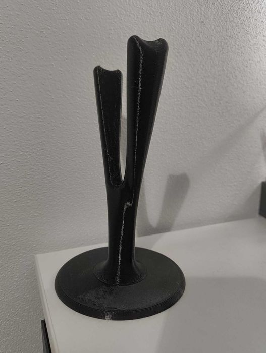 Suport minimalist pentru căști – ideal pentru birou / setup modern