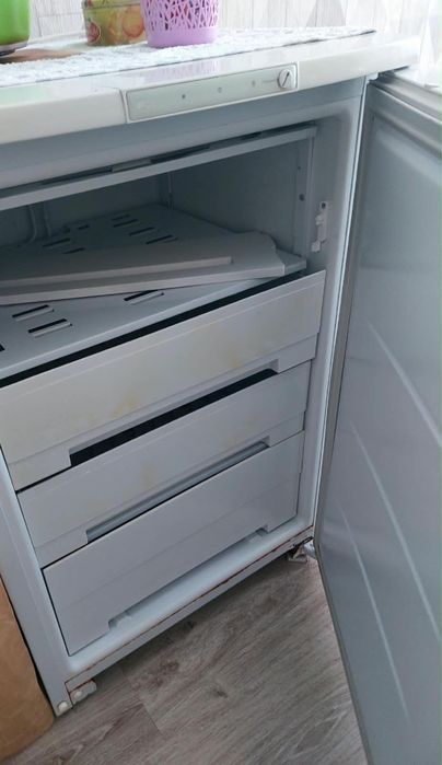 Морозильник Б\У в отличном состоянии