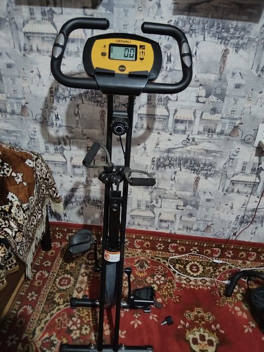 велотренажёр  Genau.