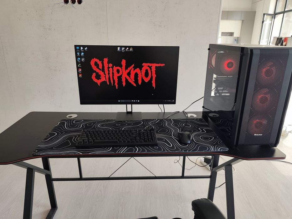 Игровой компьютер в сборе
