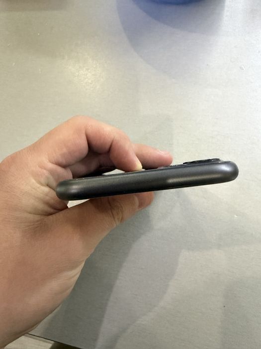 Iphone 11 128gb сив