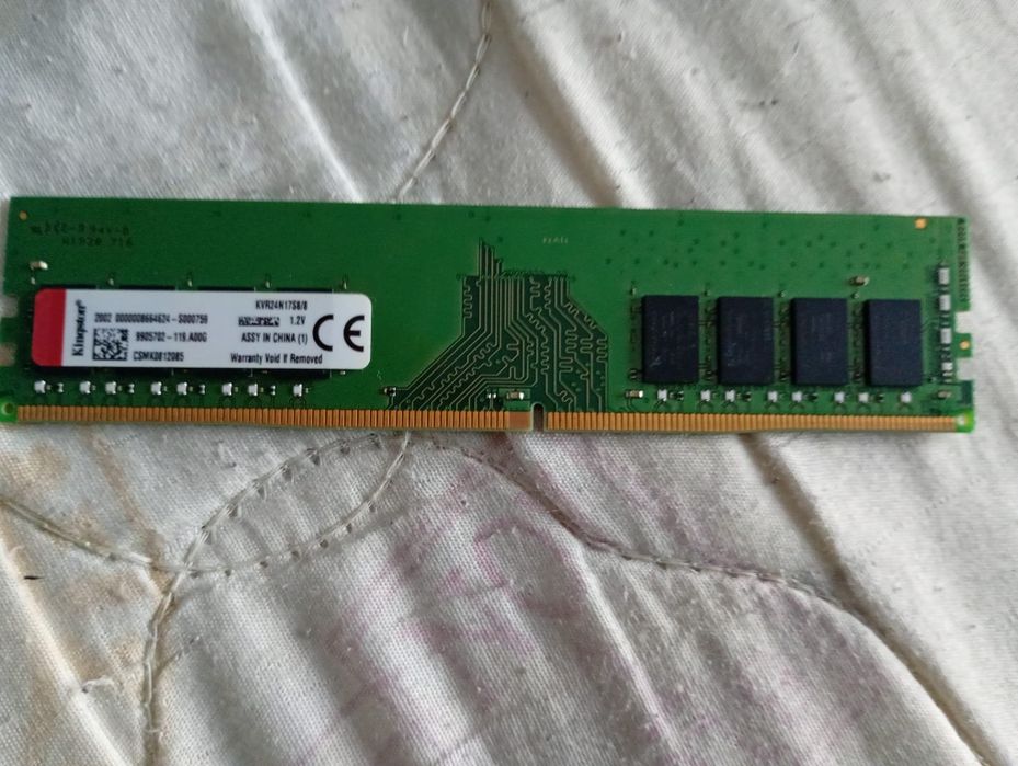 Vând kit ddr4 pentru pc