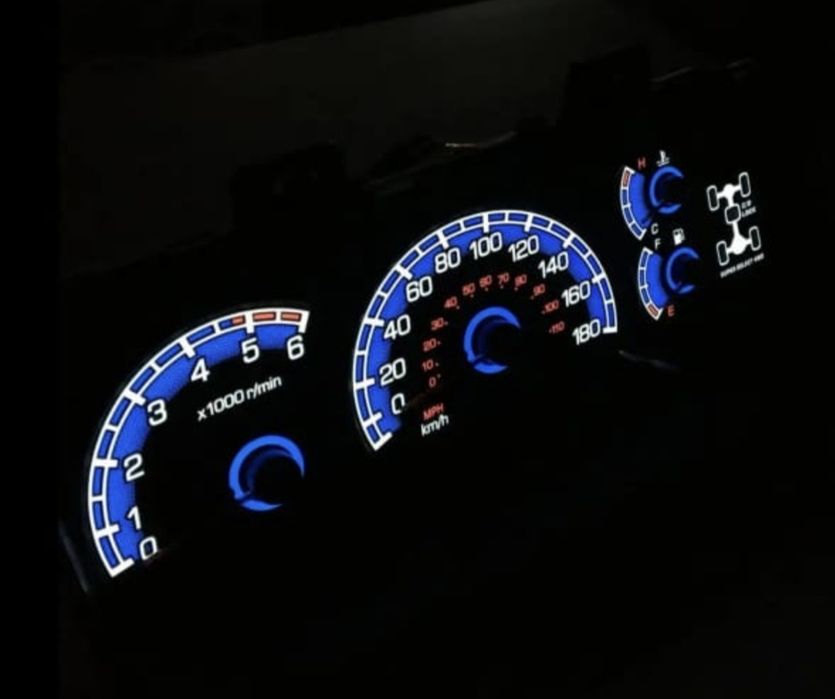 Mitsubishi DELICA оптитрон на щиток.
