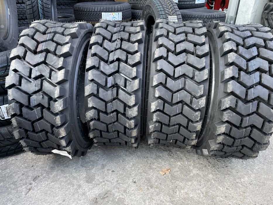 12-16.5 Cauciucuri noi Industriale BOBCAT livrare rapida