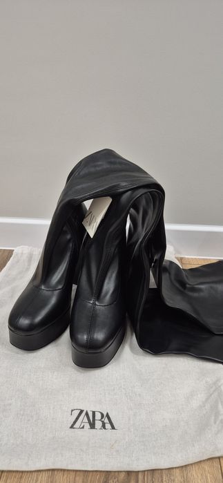 Нови чизми Zara на висок ток ,размер 37