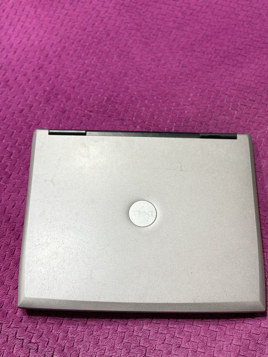 Лаптоп DELL D520