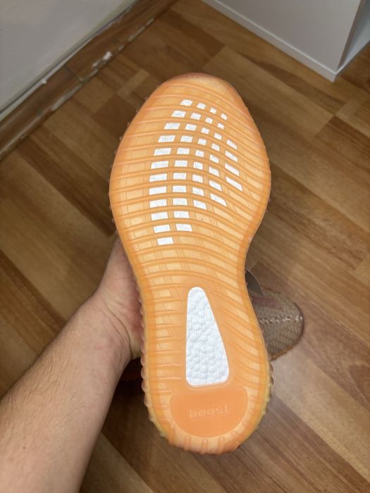 YEEZY 350 V2 “Clay”