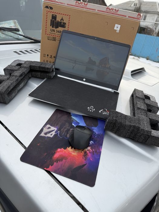 Продам ноутбук 2025 года в новом состоянии