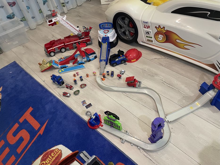 Пожарна и пез патрулер на пез патрул+ фигурки, мотор …