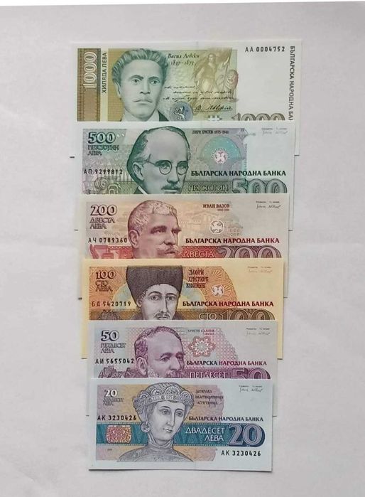 Банкноти, чисто нови
