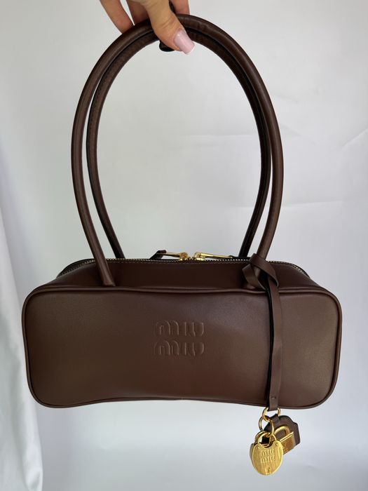 Geanta miu miu piele