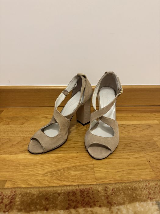 Tocuri de piele intoarsa eur 36