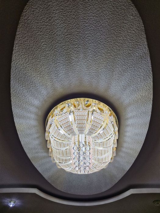 Срочно продается люстра в отличном состоянии