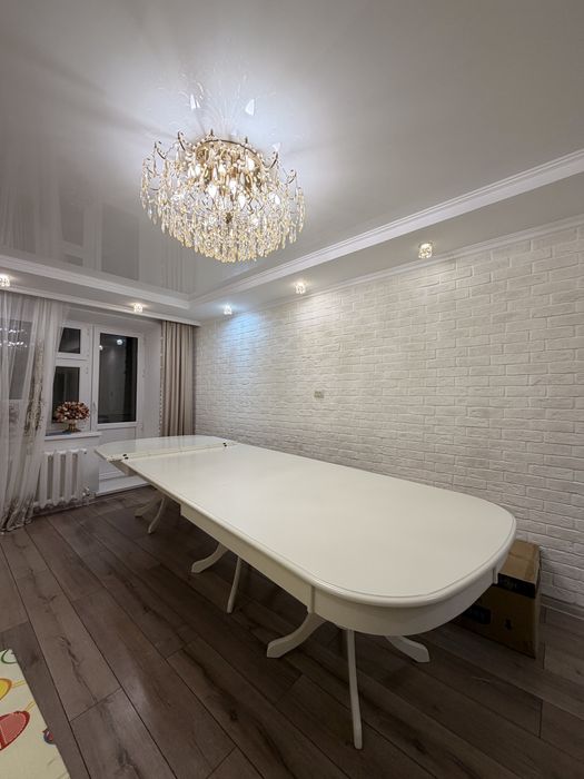 Продается стол раздвижной