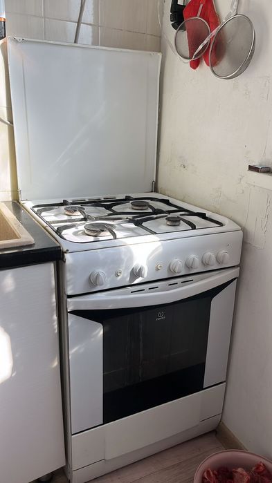 Indesit газовая плита