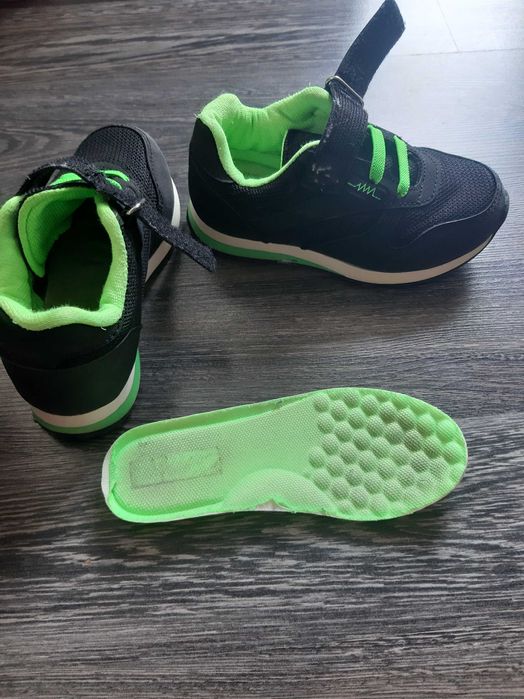 Маратонки за момче MAT STAR