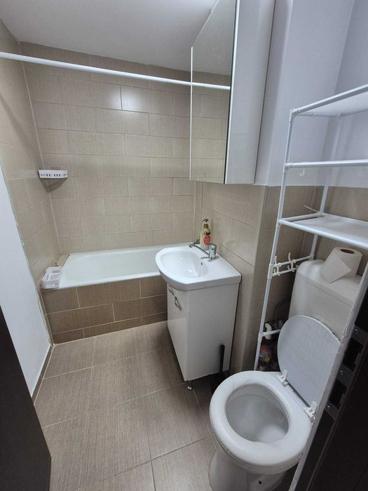 vand apartament 2 camere situat pe Str. Herta zona Mega Mall