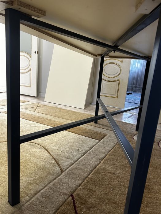 Продам столы (1,5 , 1,8 , 2)м