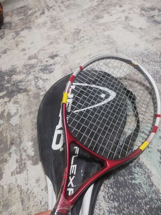 Тенисная ракетка Head