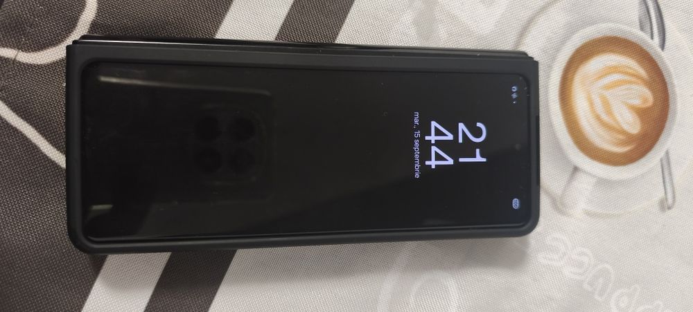 Samsung z fold 3 5G