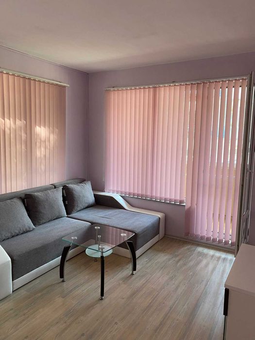 Дава се под наем Двустаен апартамент в Бургас, Лазур - 60 кв.м за 459 € - Снимка #1