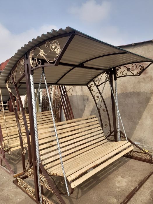 Качелия тапчан для дома