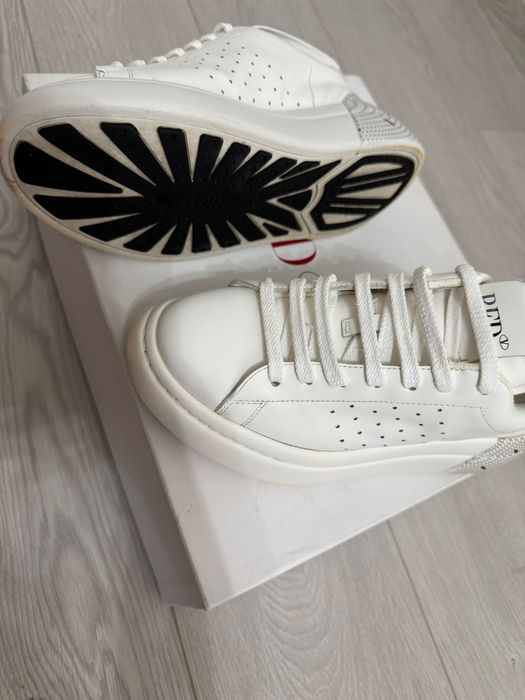 Оригинални маратонки Valentino