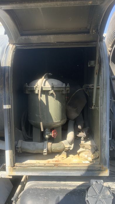 цистерна бочка бензавоза 6,8 тонник