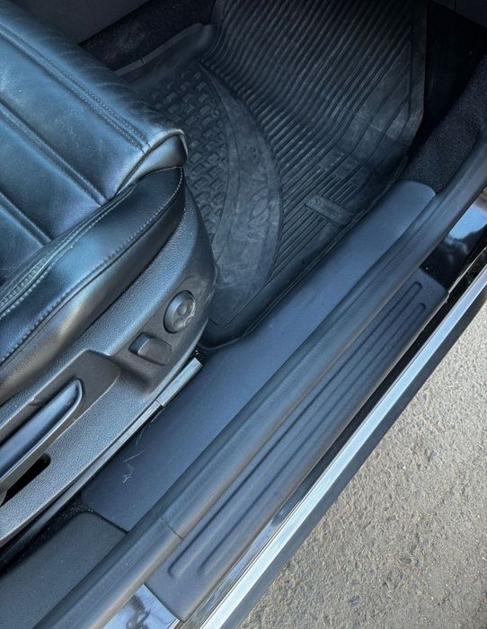 Set ornamente praguri + mocheta Dacia Logan 2 / Logan 2 MCV