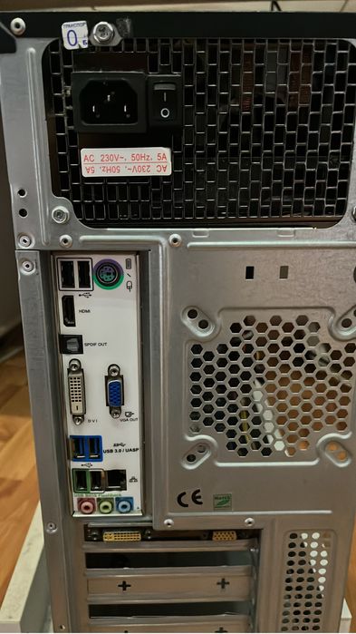 Офисный компьютер