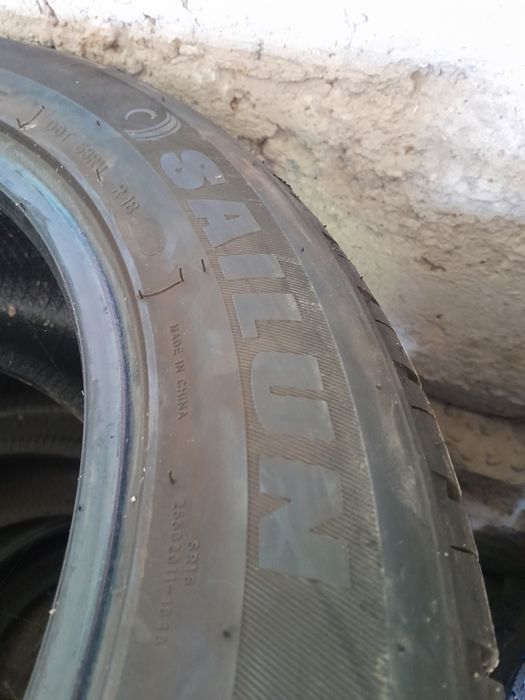 Летние шины 255/50    R20