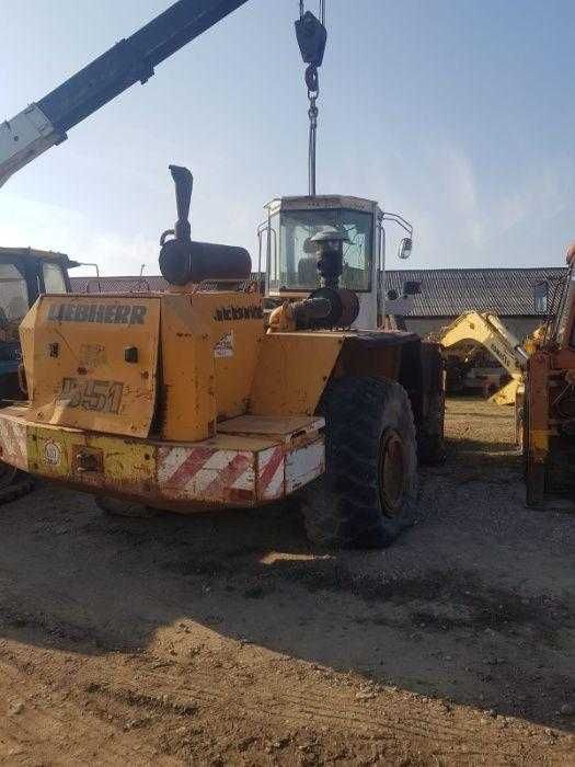 Dezmembrez incarcator frontal Liebherr 551 - piese de schimb Liebherr