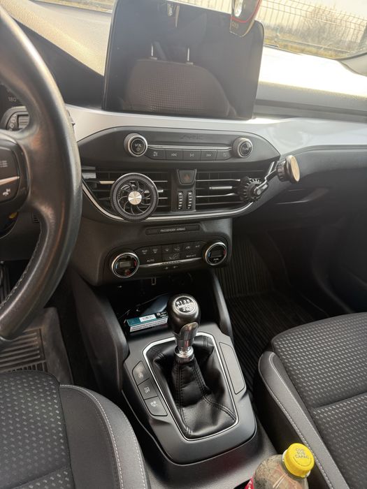 FORD Focus 2019 — imagine 5
