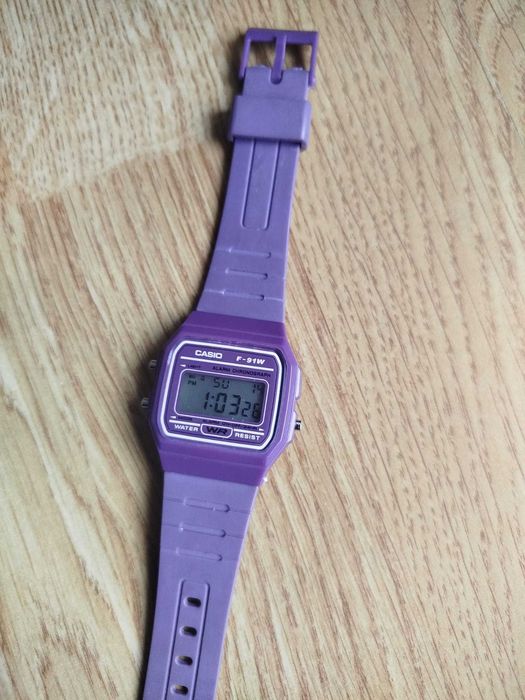 Casio ceas Casio F-91W digital cu alarmă, dată, lumină