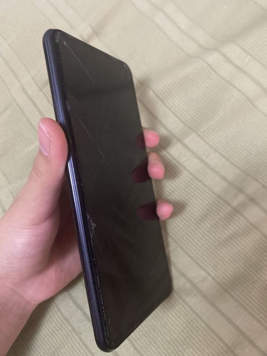 Обменяю такой телефон