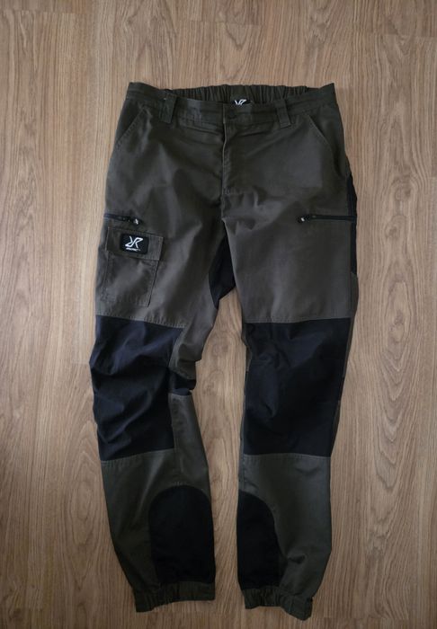 Revolution race мъжки панталони размер 54/Хл