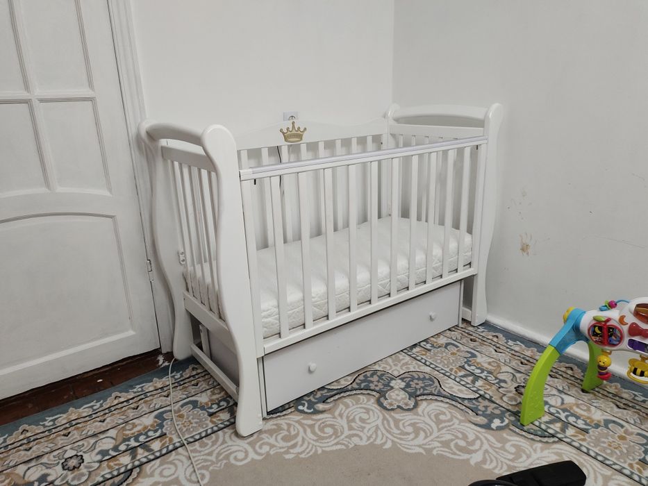 Продам манеж-кровать цена 35.000