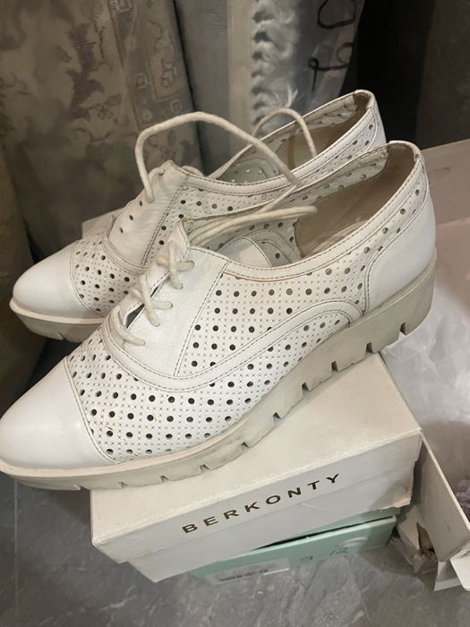 Продам обувь женскую