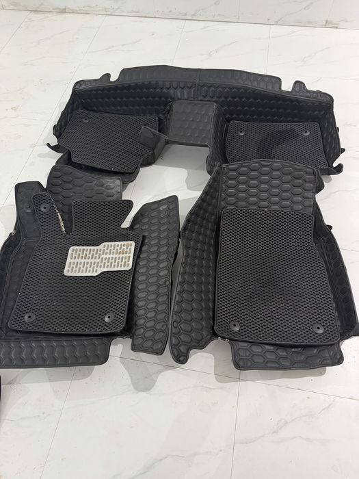 Полики 3d камри 70