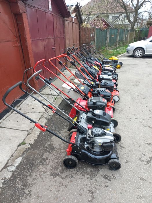 Vand masini tuns iarba