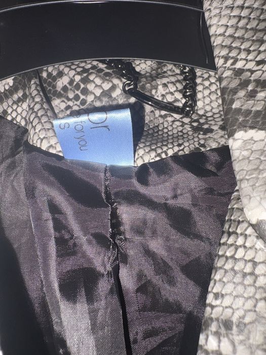 Разпродажба Якета и палта