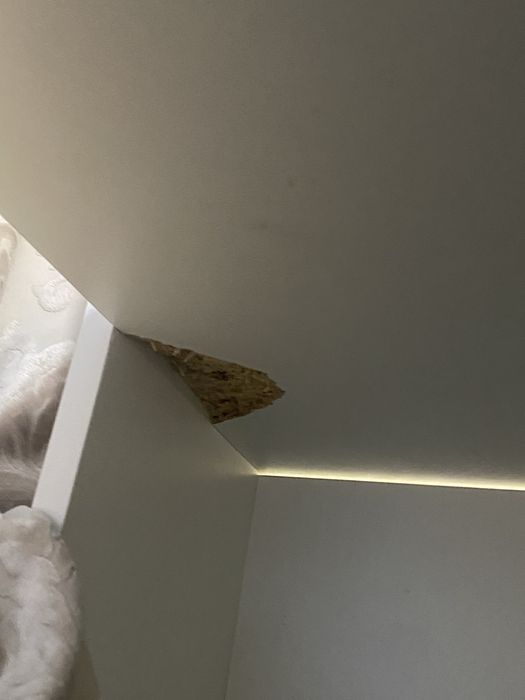 Стол письменный белый