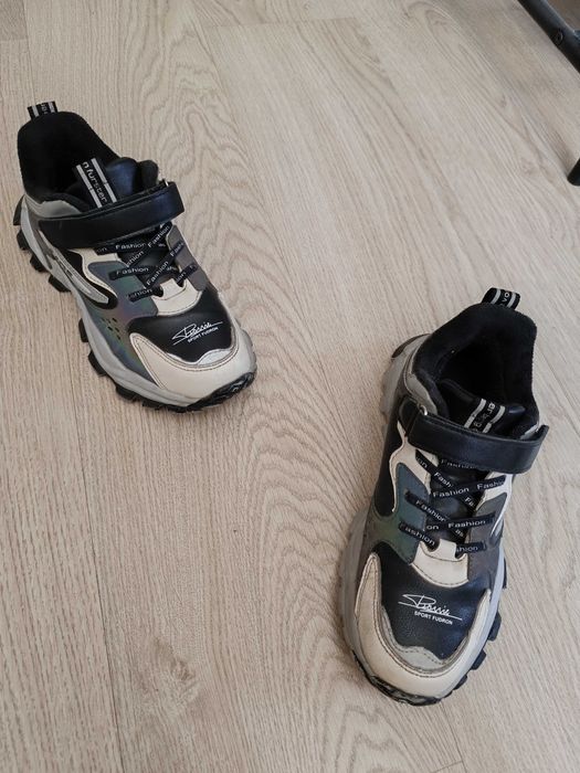 Кроссовки утеплённые, 38 р.