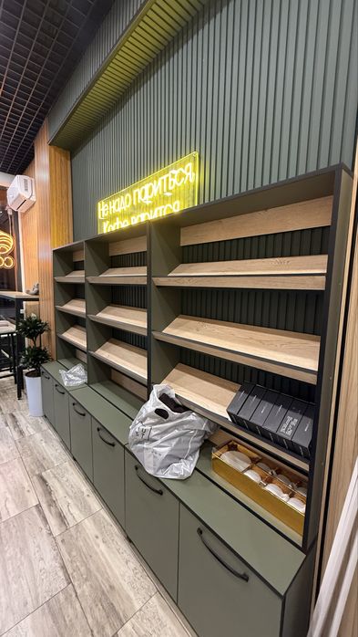 Стеллажи, стол стулья барные , недорого