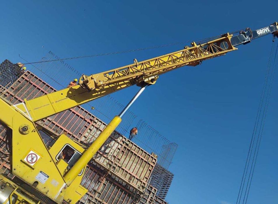 GROVE macara pe pneuri RT 625