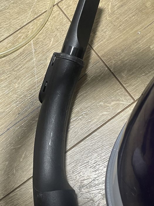 Bosch Seria 4 Aspirator multifuncțional Wet&Dry