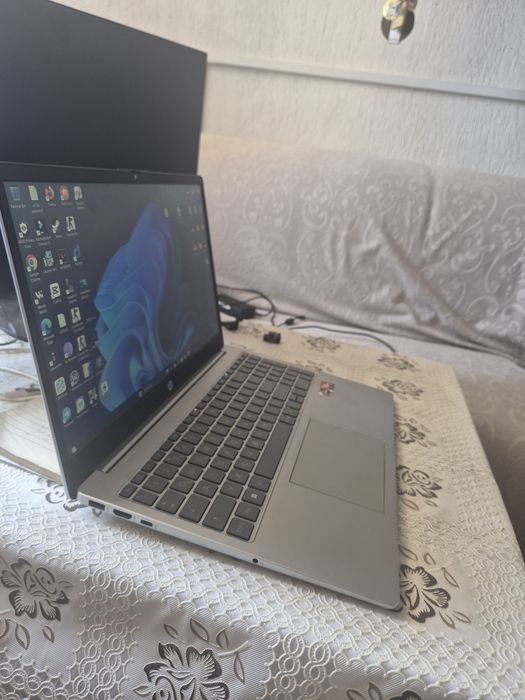 Лаптоп Hp 8 Ram 2,80ghz